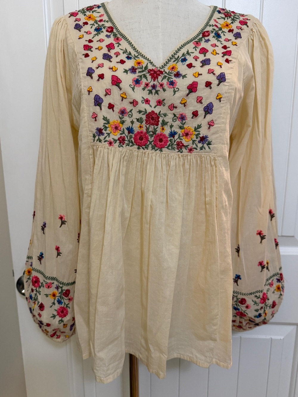 Cream Embroidered Peasant Blouse with Colorful Floral Detail - Picture 7 of 17